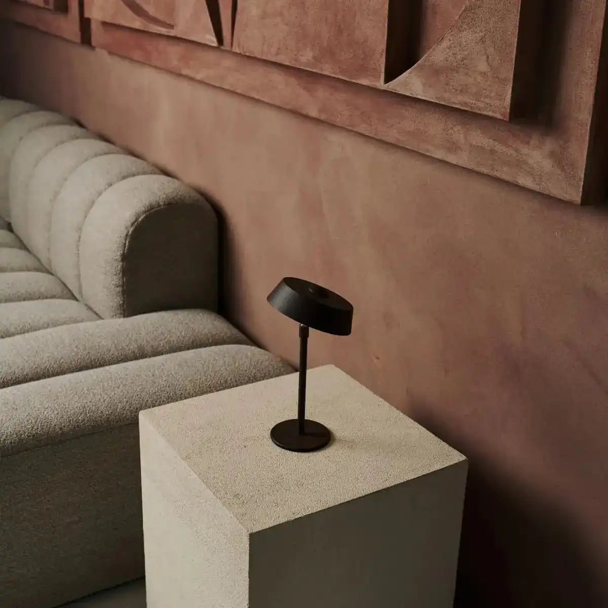 Luca Mocha Brown - USB wiederaufladbare Lampe l minimalistisch, verspielt und dimmbar