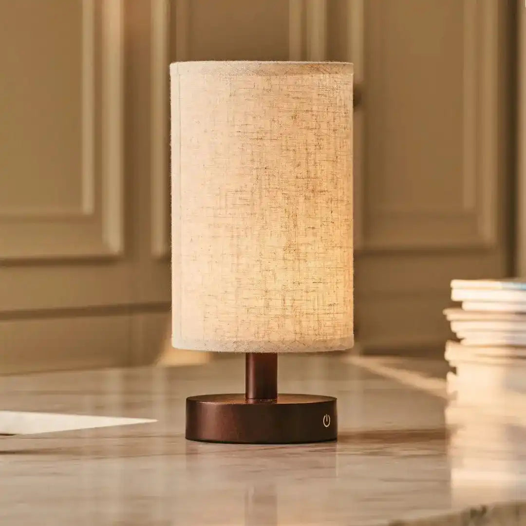 Ben dunkelbraune Holztischlampe-wiederaufladbar, dimmbar, USB-C-Antrieb