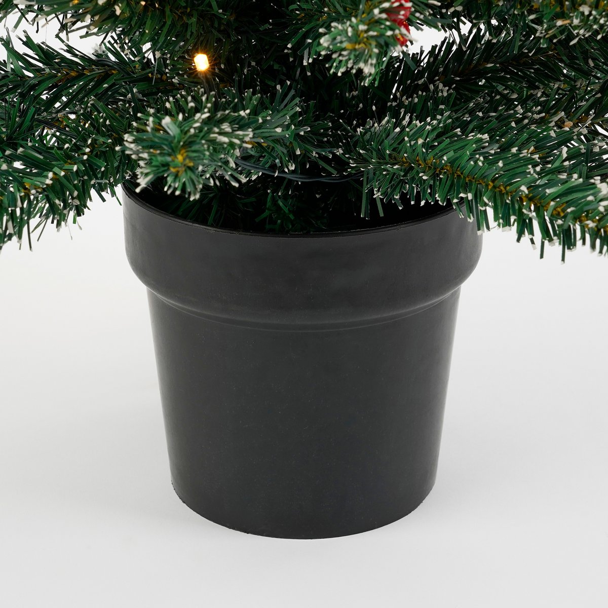 Künstlicher Weihnachtsbaum im Topf mit LED-Beleuchtung – H90 x Ø50 cm – Grün gefrostet