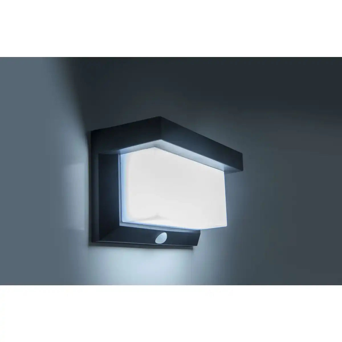 LED Solar Außenwandleuchte mit Bewegungsmelder , für Außen, Wandleuchte - Kunststoff in Schwarz, mit integrierter LED