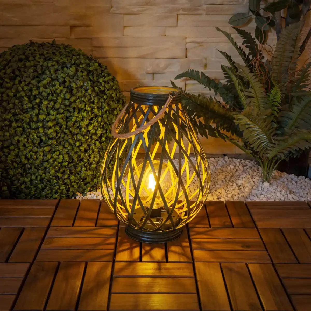 LED Deko-Solarleuchte "BALUBA" - Außen Deko aus Metall und Kunststoff in Gold mit fest integrierten LEDs