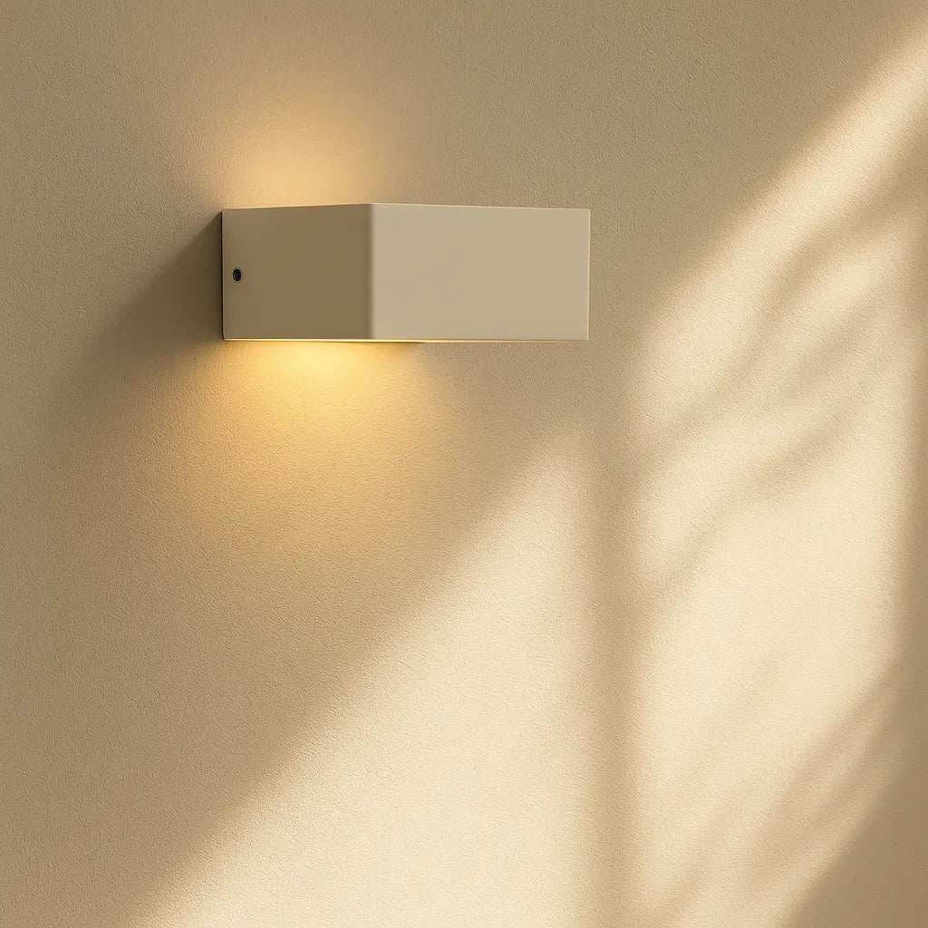 Tessa Vanilla Cordless Wandlampe einschließlich Fernbedienung, 20 Lichtmodi, dimmbares, magnetisches Aufhängungssystem und mit Bewegungssensor
