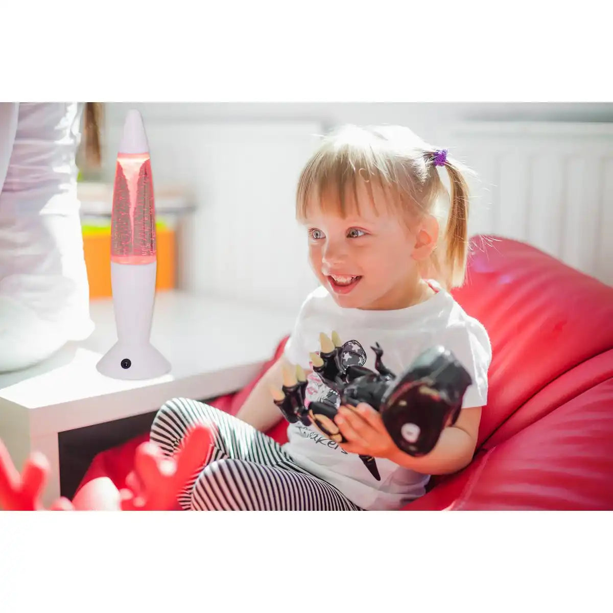 LED-Tischleuchte "TORNADO", die Deko Tischlampe aus Metall und Kunststoff, ca. 36 cm hoch, mit fest verbauten LEDs, spendet buntes Licht, für Wohnzimmer, Büro, Kinderzimmer oder Nachttisch