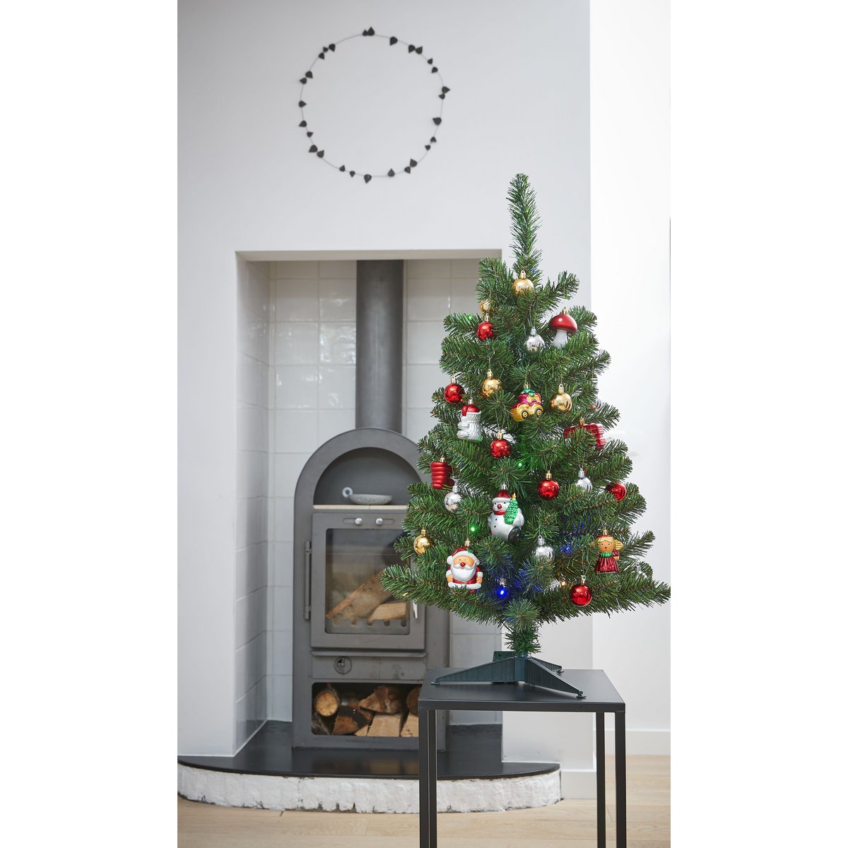 Künstlicher Weihnachtsbaum mit 26 Ornamenten und LED-Beleuchtung – H90 x Ø50 cm – Grün
