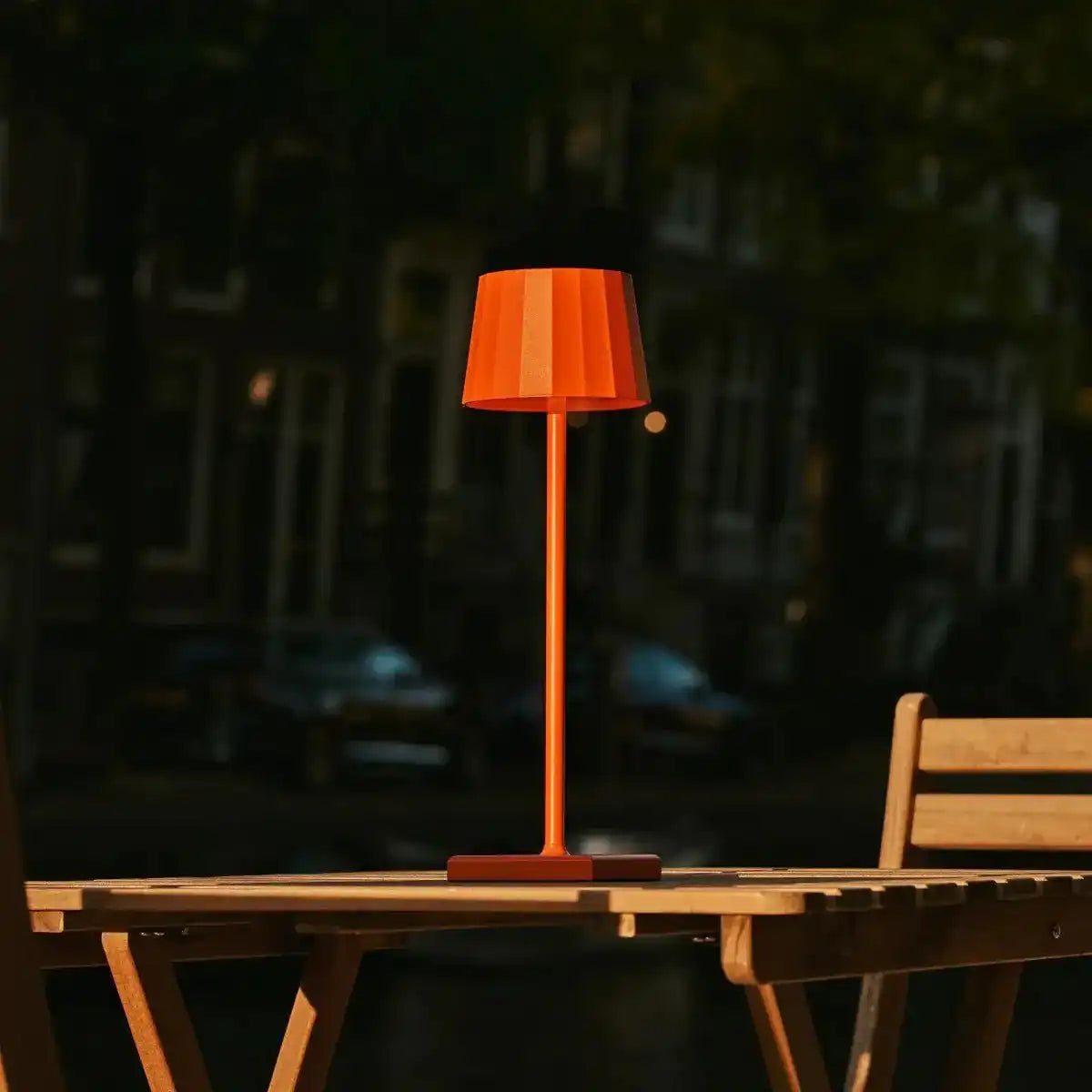 Wouter Orange Blossom wiederaufladbare Tischlampe-drahtloses Ladung, dimmbar, 120-Stunden-Akkulaufzeit