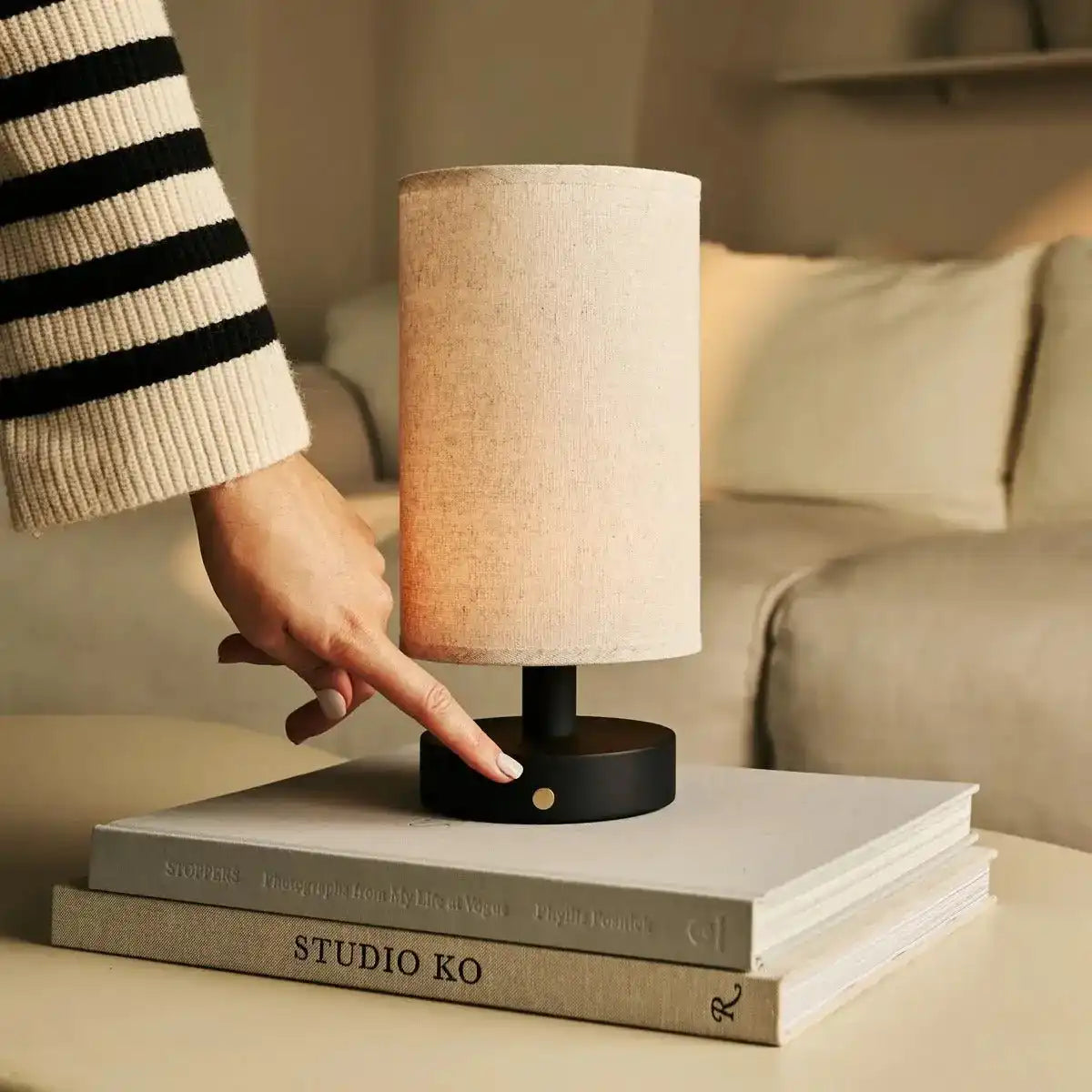Ben Black Holztischlampe-wiederaufladbar, dimmbar, USB-C-Antrieb