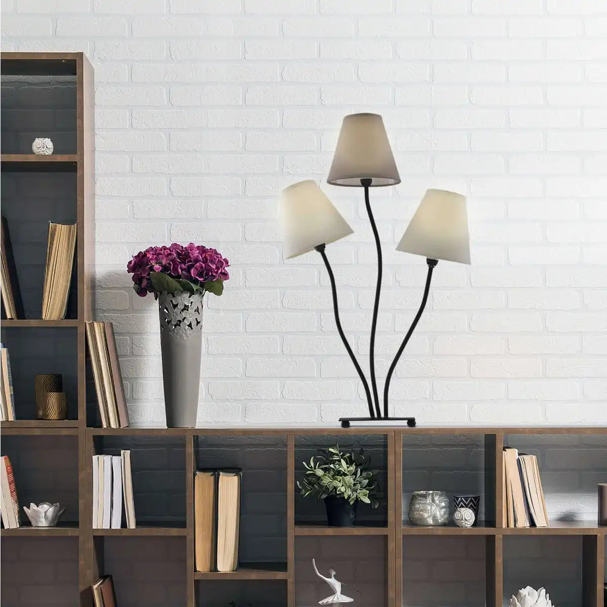 Textiltischleuchte 3-flammig ""BOHO"", Tischlampe in Beige/Braun, mit E14-Fassung, für Esszimmer, Wohnzimmer, Diele oder Büro, 67 cm hoch