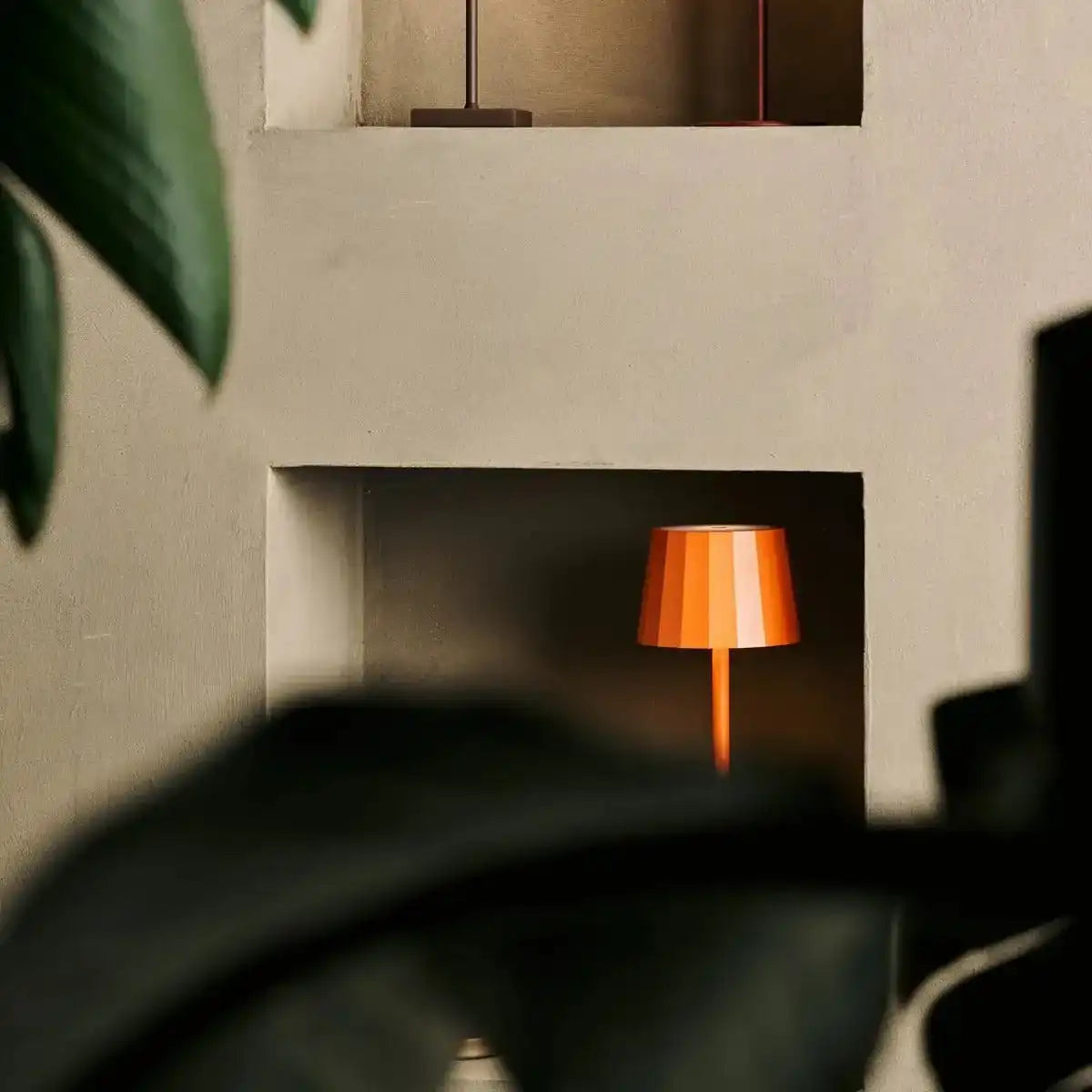 Wouter Orange Blossom wiederaufladbare Tischlampe-drahtloses Ladung, dimmbar, 120-Stunden-Akkulaufzeit