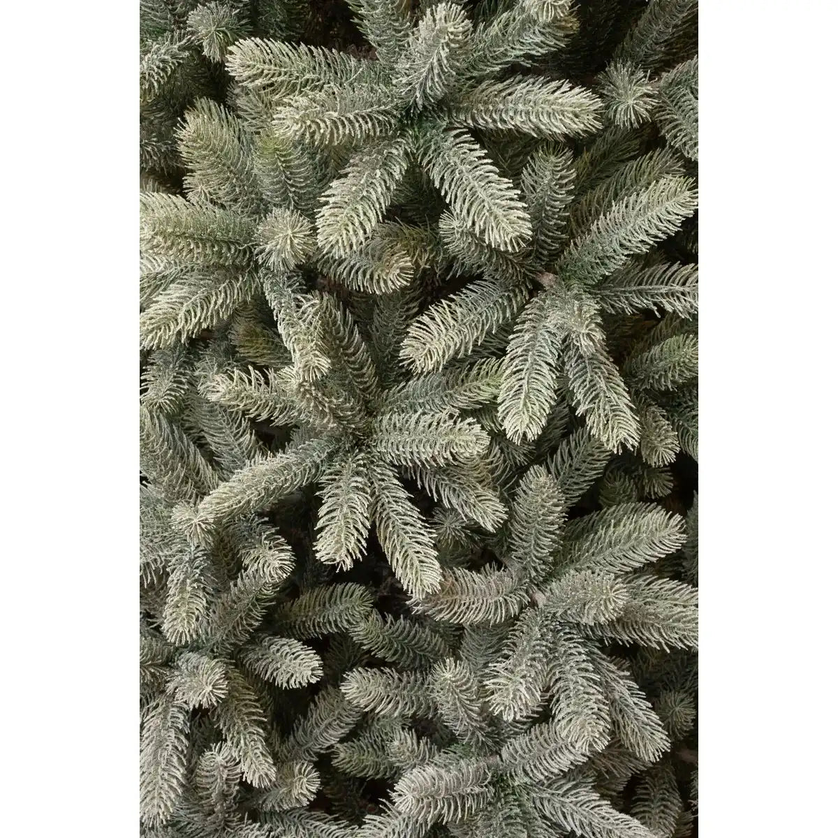 Künstlicher Weihnachtsbaum – H150 x Ø91 cm – Grün gefrostet