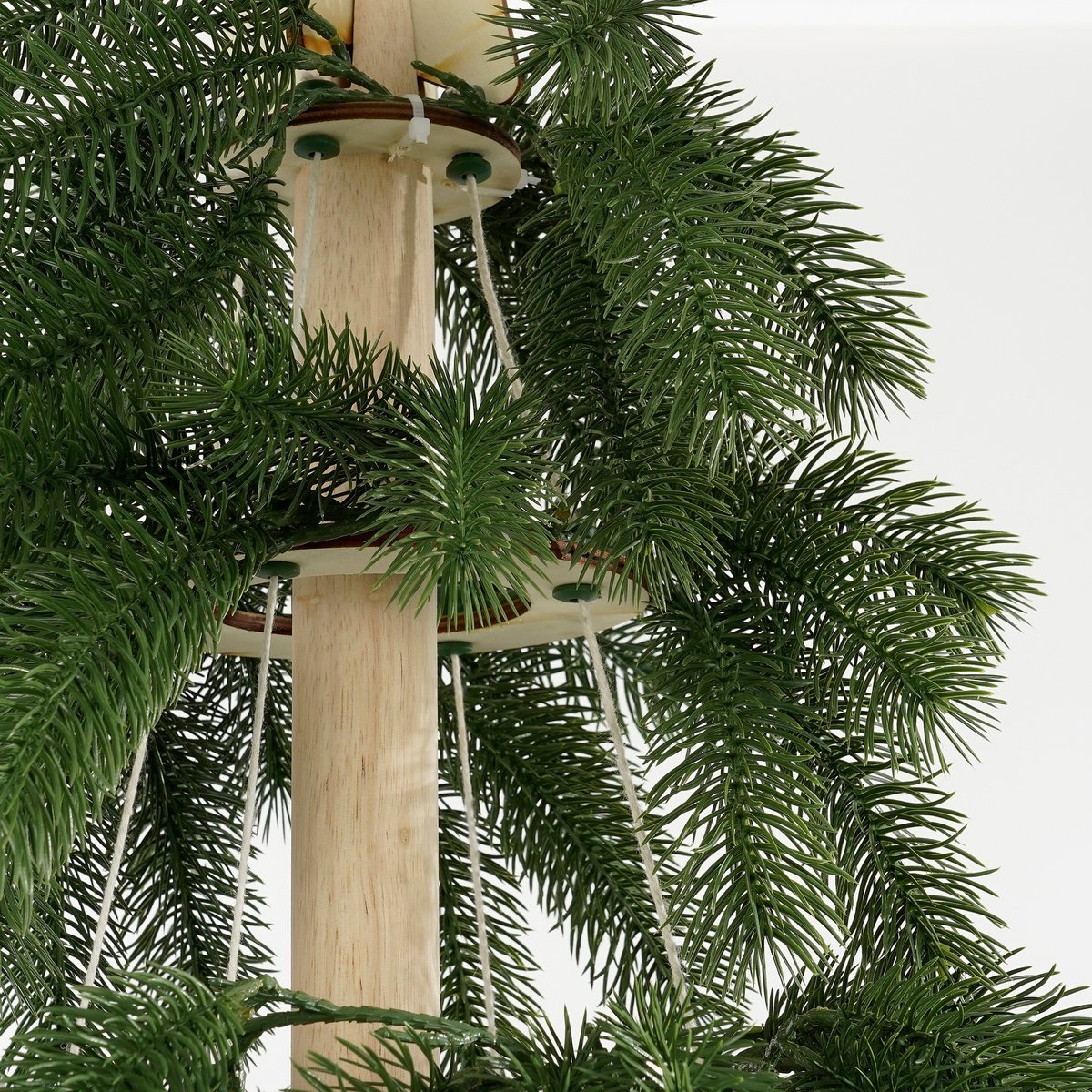 Künstlicher Weihnachtsbaum – H150 x Ø70 cm – Grün