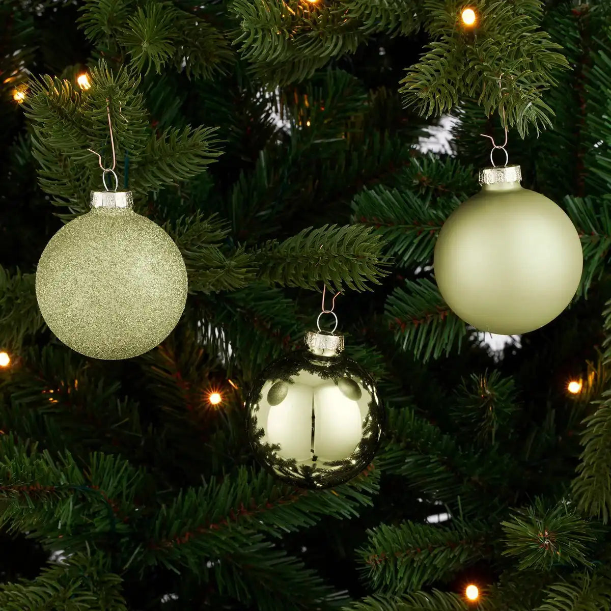 Weihnachtskugeln Set - 26 Stück - Ø7 cm - Glas - hellgrün