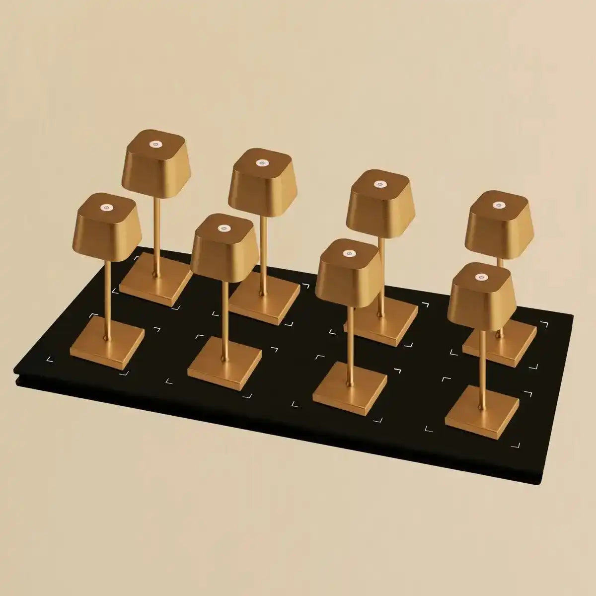 Combi Set Professional-8 x Sarphati Mini Gold wiederaufladbare Tischlampen & 1 x Zentralstation Wireless Ladestation mit Qi-Technologie