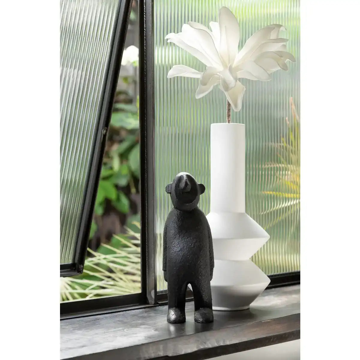 J-Line Figur Ngurah Holz Schwarz Klein