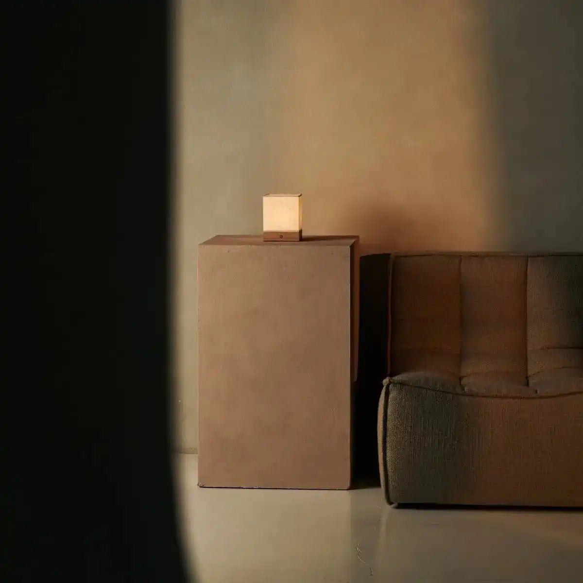 Zano hellbraune drahtlose Lampe mit Holz und Leinen - Stimmungsbeleuchtung, LED -Tischlampe mit Batterie