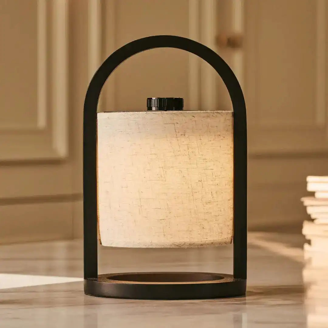 River Black kabellose Holzlampe – wiederaufladbar und dimmbar