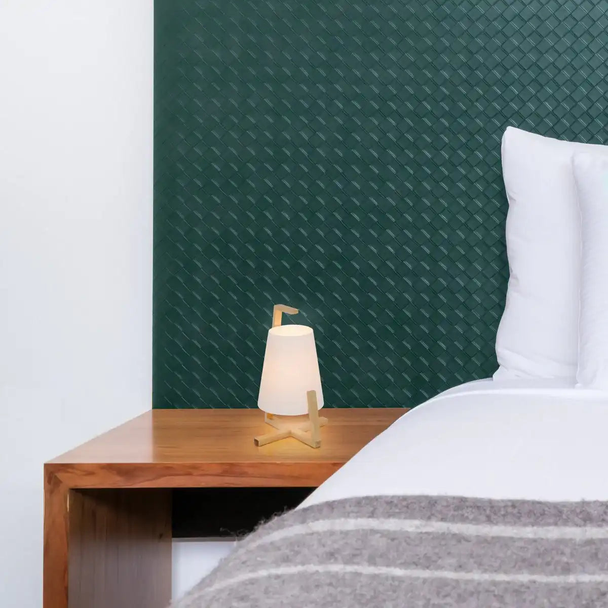 Bambus Tischleuchte mit Kunststoffschirm "SHOJI", mit Bambusgestell, natur und weiß, ca, 32 cm hoch, E14, für Wohnzimmer, Esszimmer und Büro