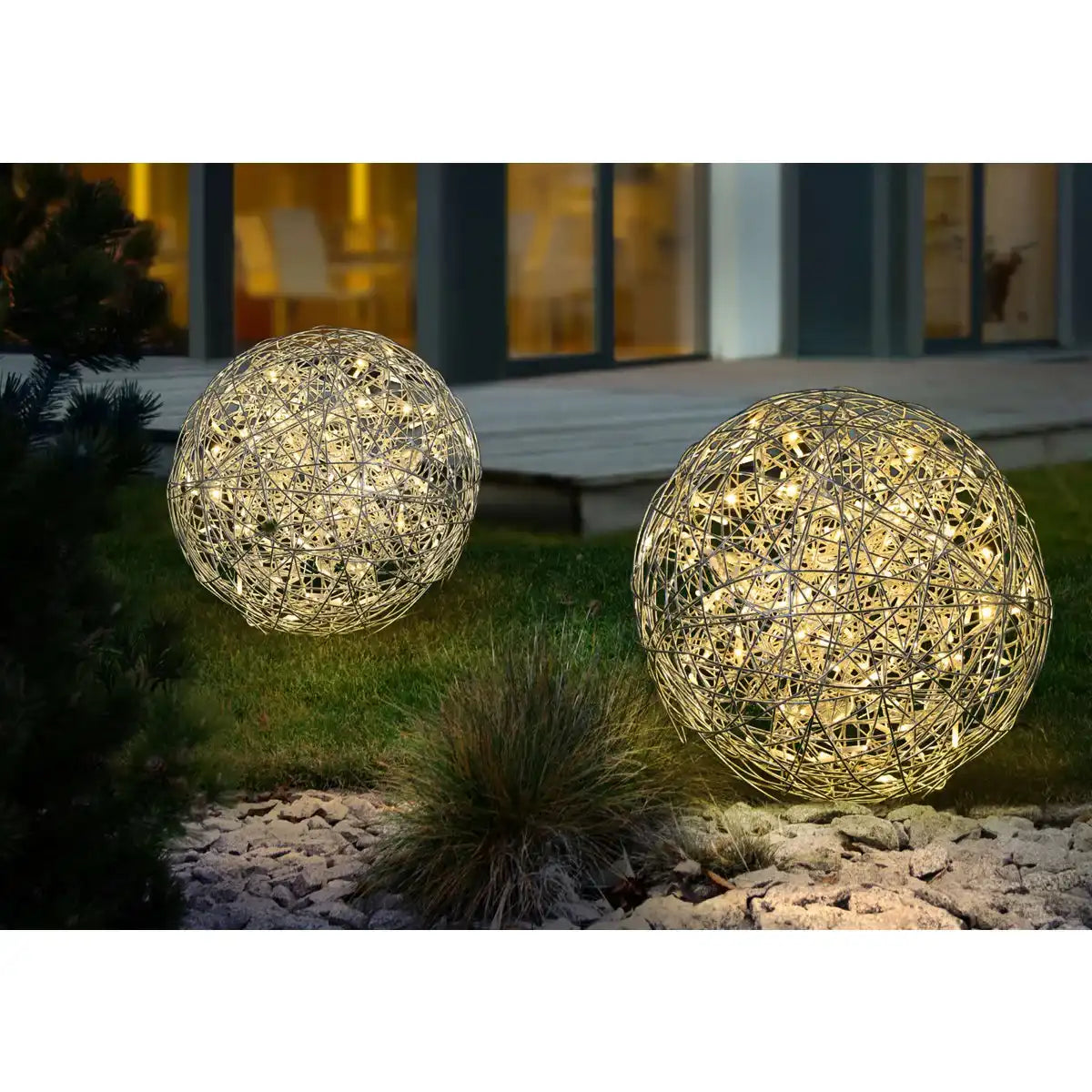 LED Außenkugel "MISTEL" Ø 50 cm , für Außen, Stehleuchte - Metall - Aluminium - mit integrierter LED - Deko außen