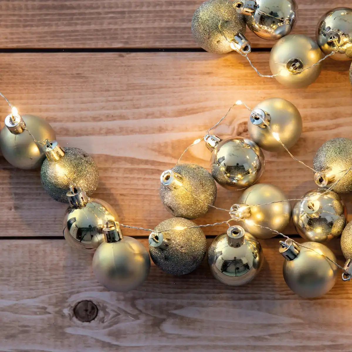 LED-Outdoor-Weihnachtslichterkette l: 250cm gold