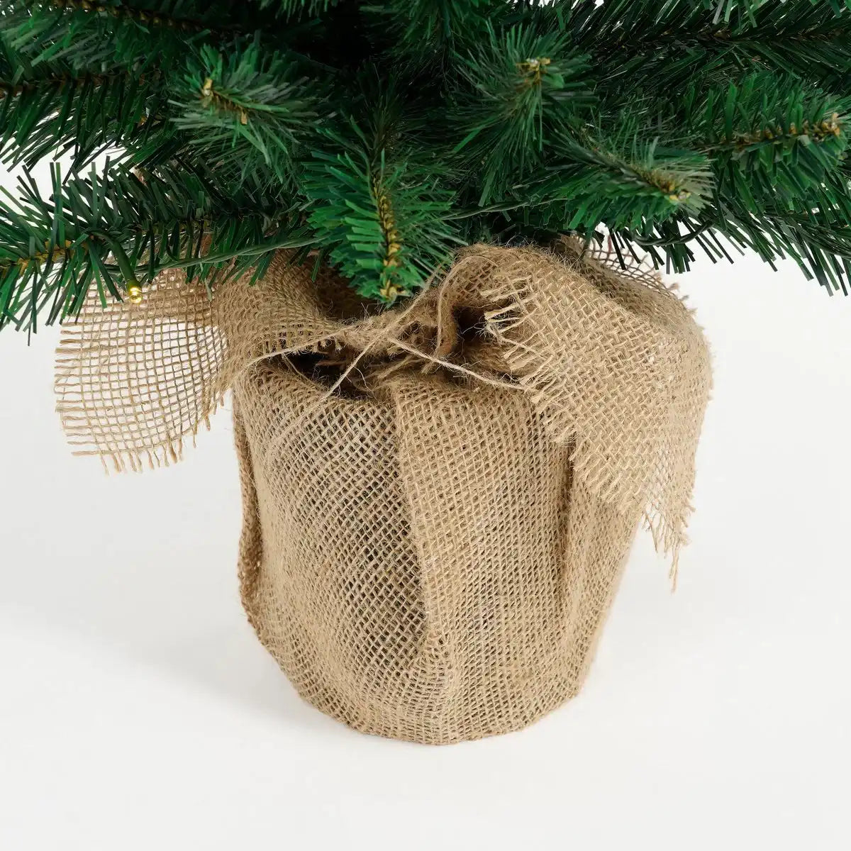 Künstlicher Weihnachtsbaum von Gerlos aus Jute – H90 x Ø41 cm – Grün