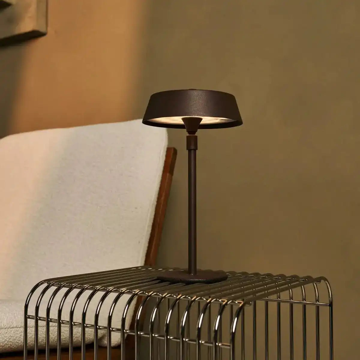 Luca Mocha Brown - USB wiederaufladbare Lampe l minimalistisch, verspielt und dimmbar