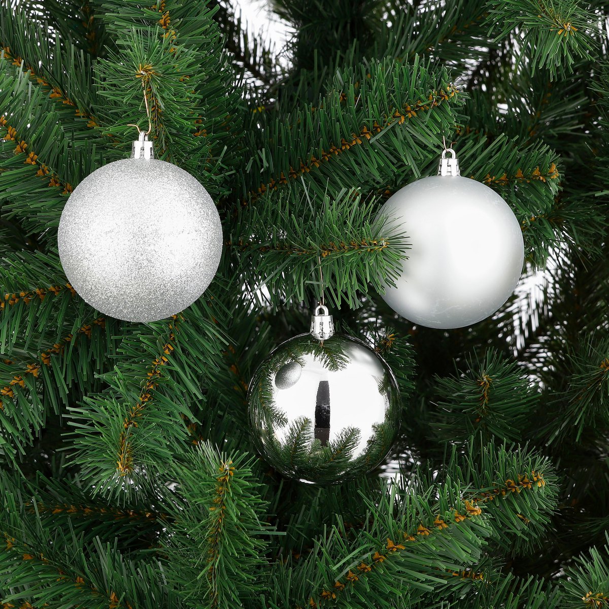 Set Weihnachtskugeln aus Kunststoff - 46 Stück - Ø4/6/8 cm - Silber