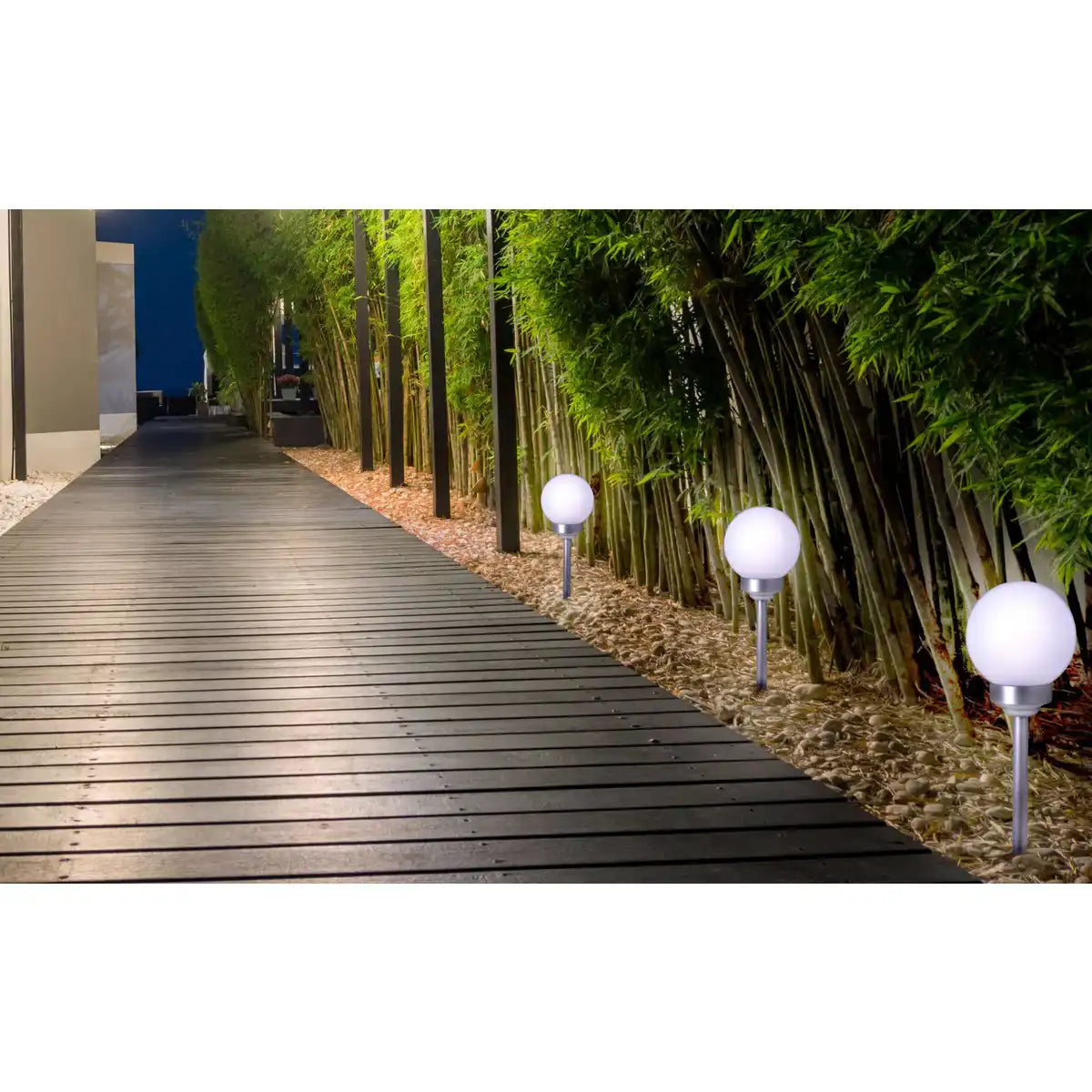 LED Außen Kugelerdspieß "BALL" D: 25 cm , Erdspieß aus Kunststoff , Weiß, mit integrierter LED