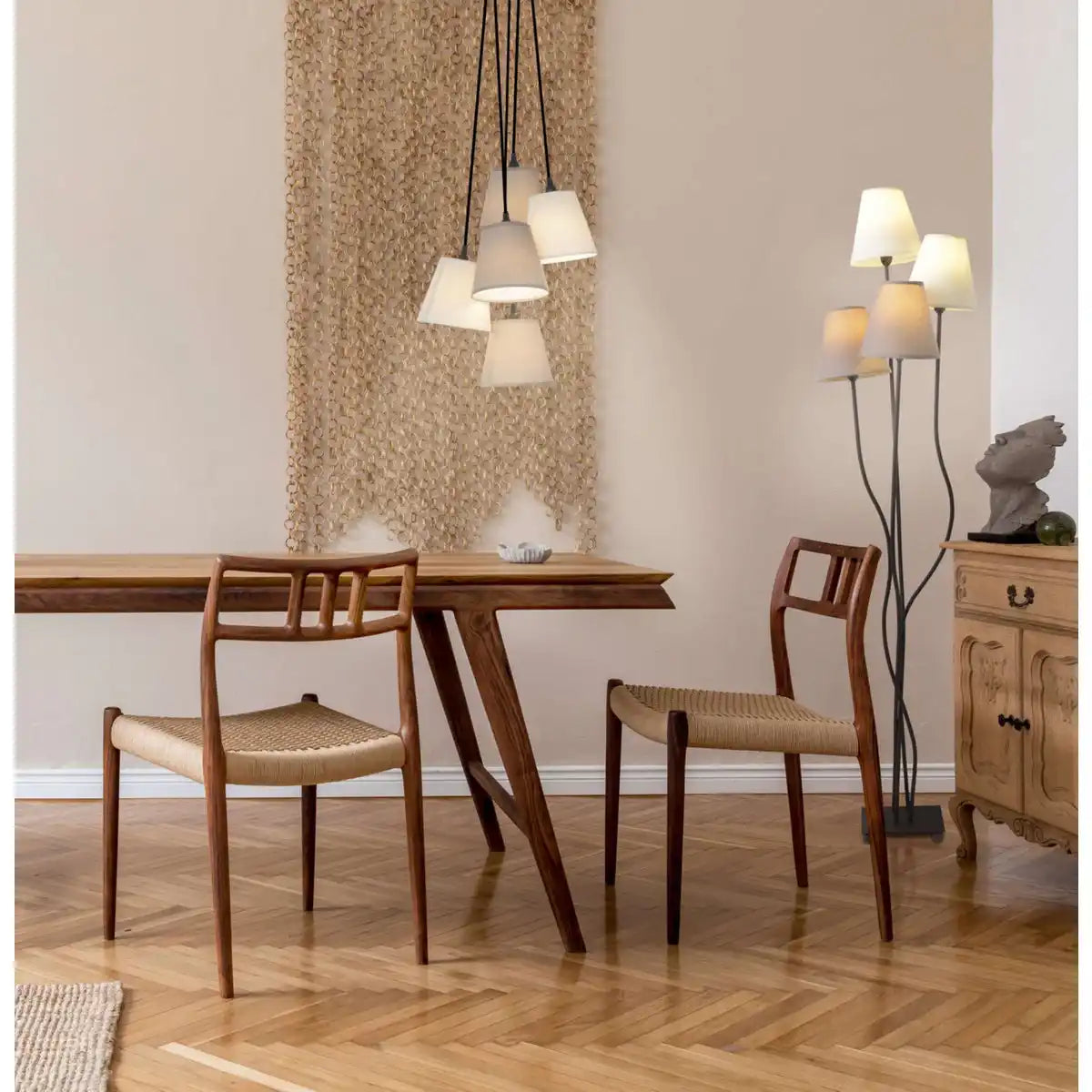 Textilstehleuchte 4-flammig "BOHO", Stehlampe in Beige/Braun, mit E14-Fassung, für Esszimmer, Wohnzimmer, Diele oder Büro, 138 cm hoch