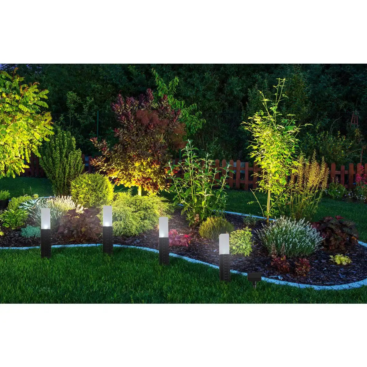 4er-Set LED-Outdoor-Erdspieß , für Außen, Erdspieß aus Kunststoff in Schwarz, integrierte LED