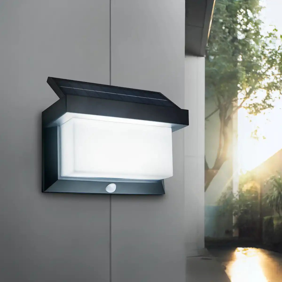LED Solar Außenwandleuchte mit Bewegungsmelder , für Außen, Wandleuchte - Kunststoff in Schwarz, mit integrierter LED