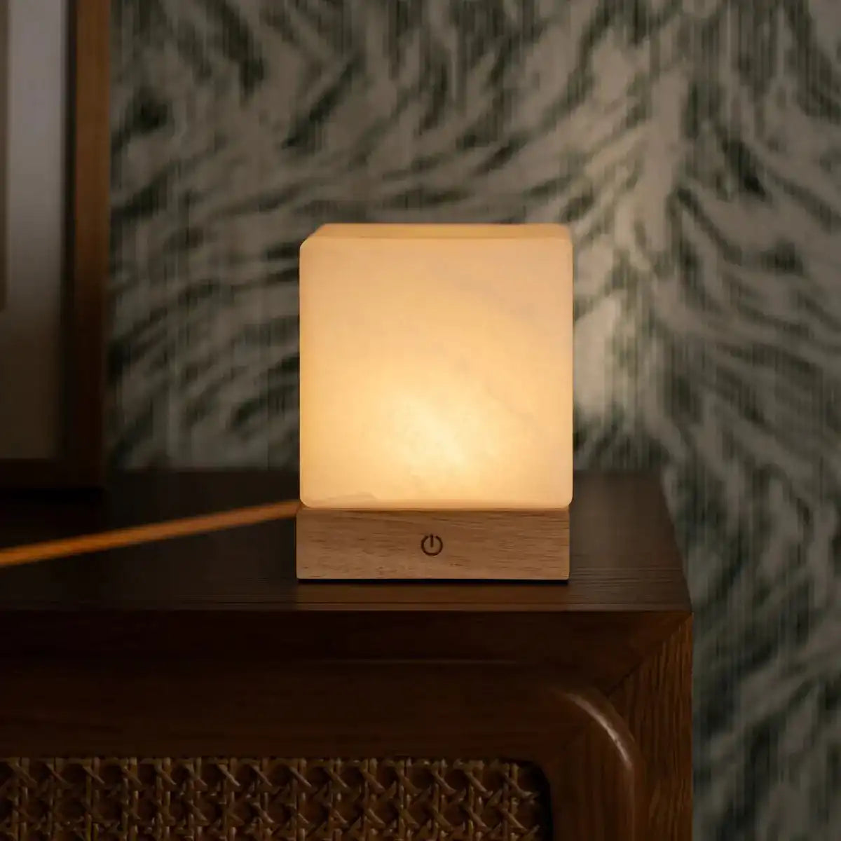Yce hellbraune schnurlose Holzlampe mit gefrorenem Glas-wiederaufladbar, dimmbar, 100-Stunden-Batterie