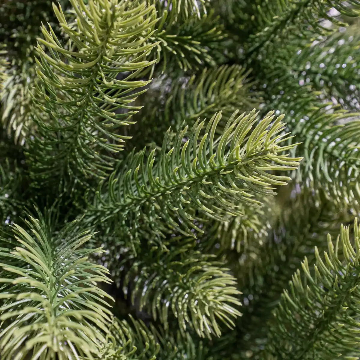 Künstlicher Weihnachtsbaum – H150 x Ø91 cm – Grün