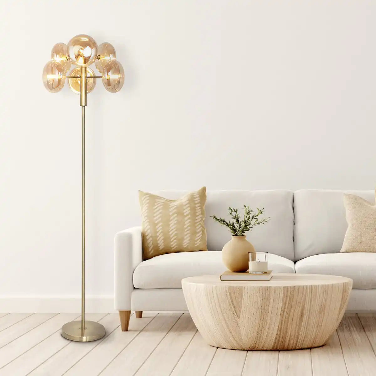 Stehleuchte "ORION" ca. 165 cm hoch, aus messingfarbenem Metall und Glas in amber, G9-Sockel, Beleuchtung für Wohnzimmer, Esszimmer oder Büro.