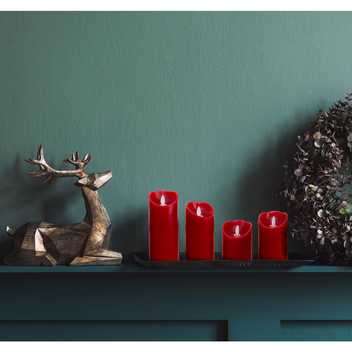 4er-Set LED-Kerzen Weihnachtsdeko aus Kunststoff in rot mit fest verbauten LEDs