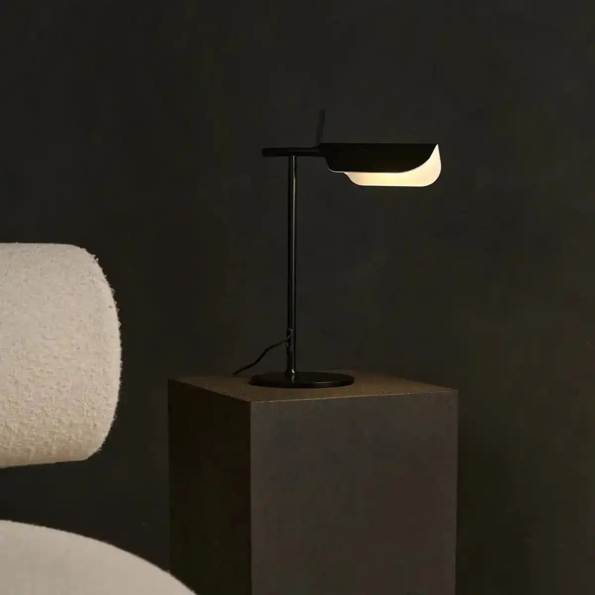 Marcello Kommodenlampe aus schwarzem Metall – modernes skandinavisches Design
