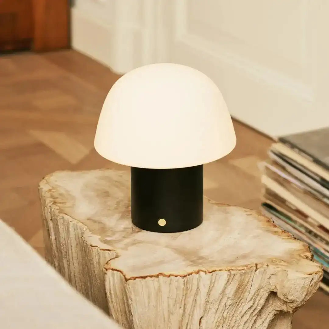 Yannick Black Tischlampe ohne Kabel - modern, Batterie und dauerhaft