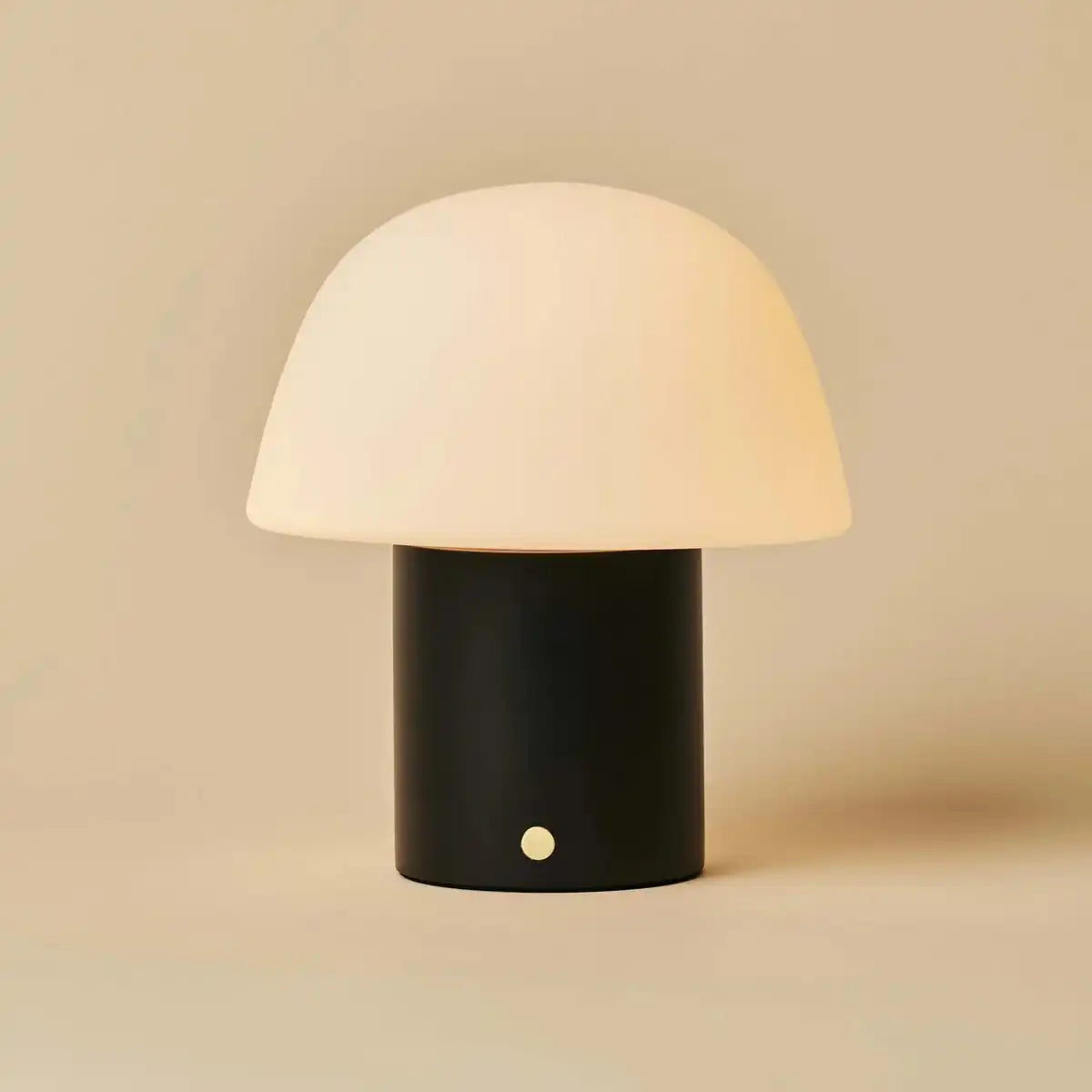 Yannick Black Tischlampe ohne Kabel - modern, Batterie und dauerhaft