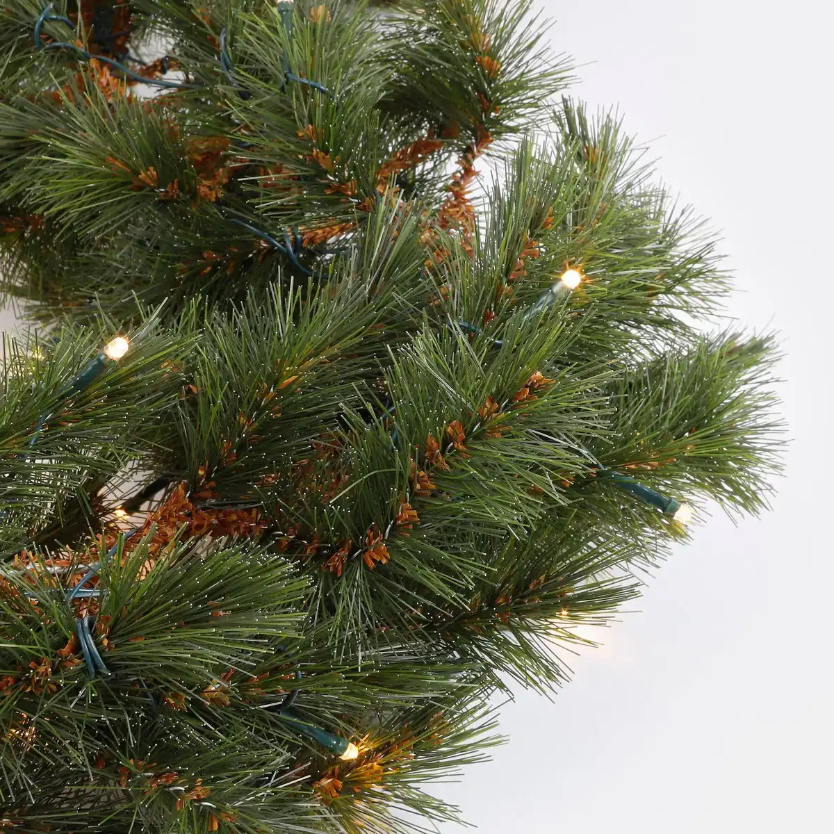 Waldgefrostete Girlande mit LED-Beleuchtung – L270 cm – Grün