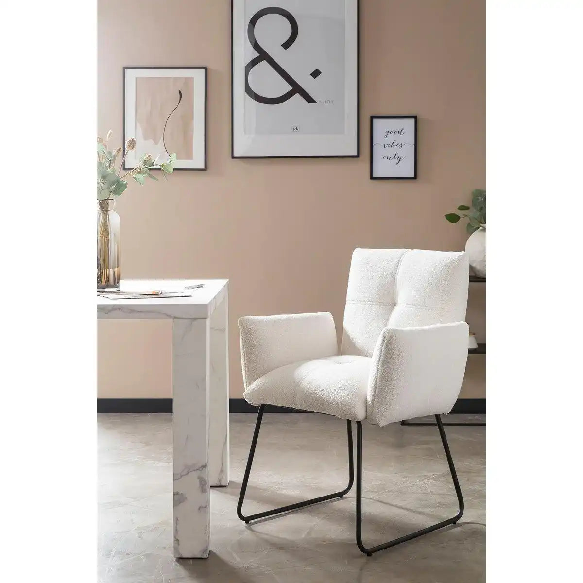 Armlehnstuhl Bouclé Stoff Weiß - HomeDesign Knaus