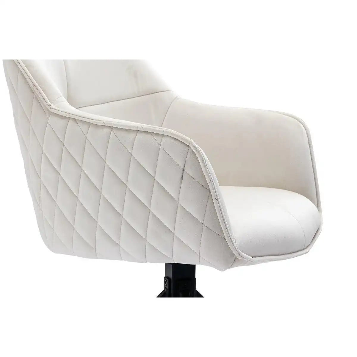 Armlehnstuhl mit Wabensteppung Beige - HomeDesign Knaus