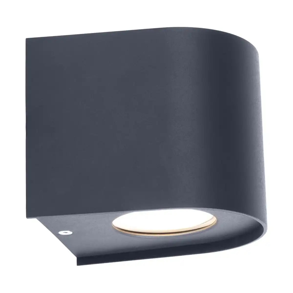 Die LED Außenwandleuchte "ALECTO" misst 10,5 x 11,7 cm und ist 10 cm hoch. Sie besteht aus einem hochwertigen Kunststoff mit einer leicht strukturierten Oberfläche, die wie lackiert wirkt. Zeitloses Schwarz macht die Leuchte universell einsetzbar.