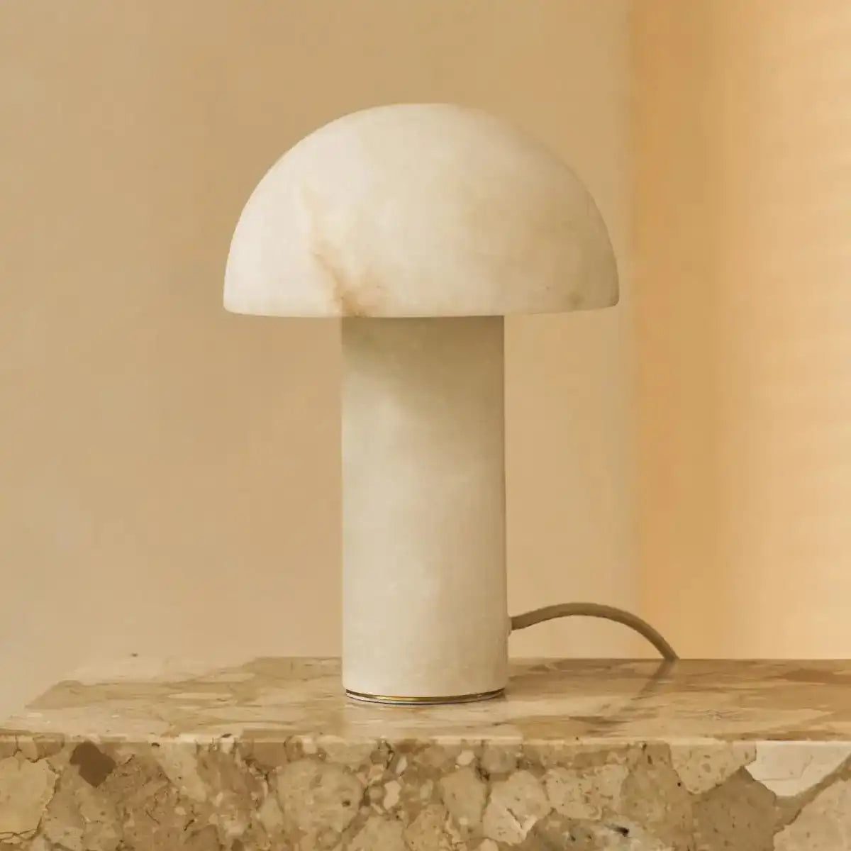Francesco stilvolle Alabasterlampe – handgefertigte Luxusbeleuchtung
