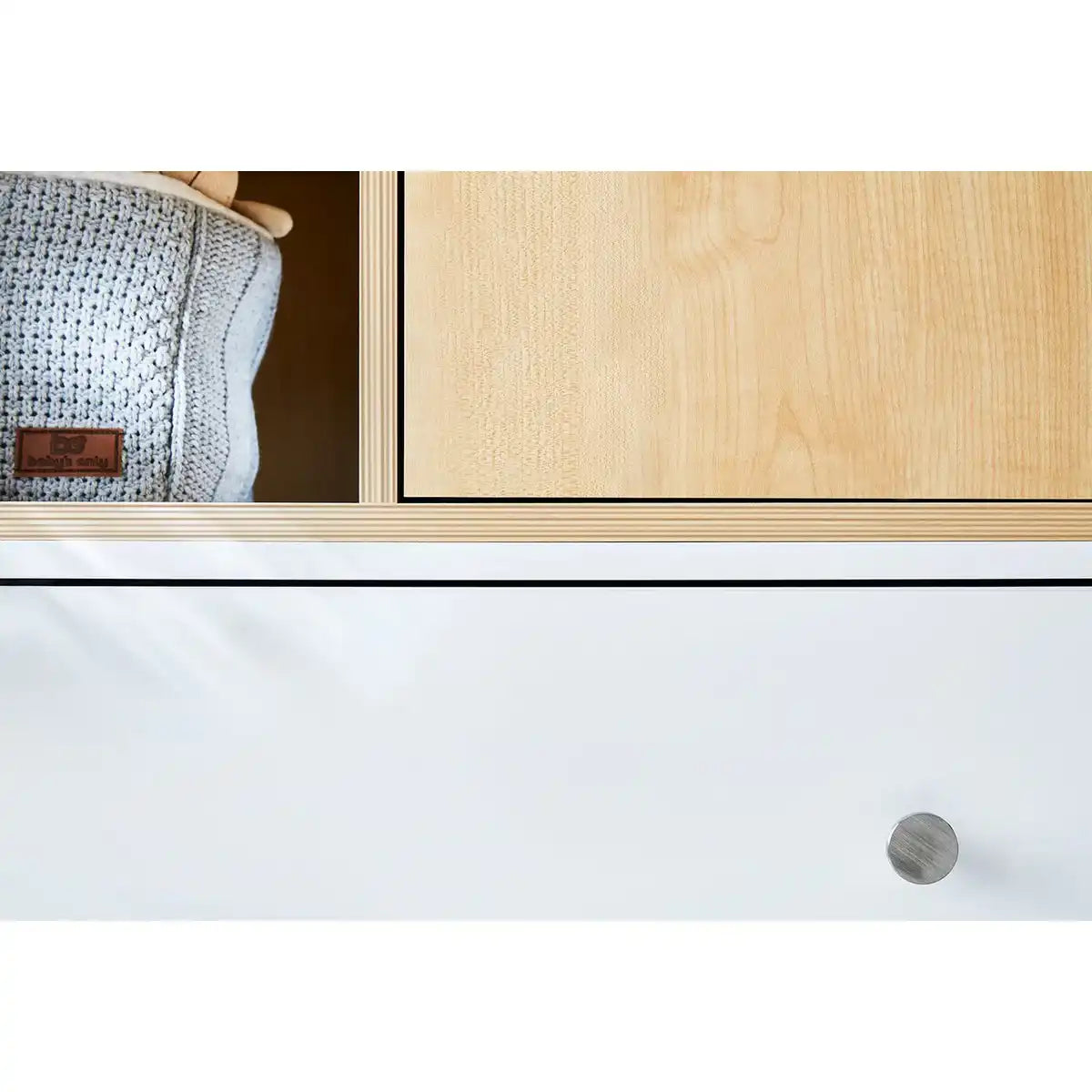Baumschule 'Boks' breit groß
3-teilig: Kinderbett, breite Wickelkommode, großer Kleiderschrank - HomeDesign Knaus