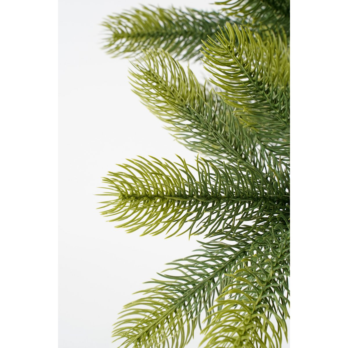 Weihnachtsbaum Nigata – H90 x Ø55 cm – Grün