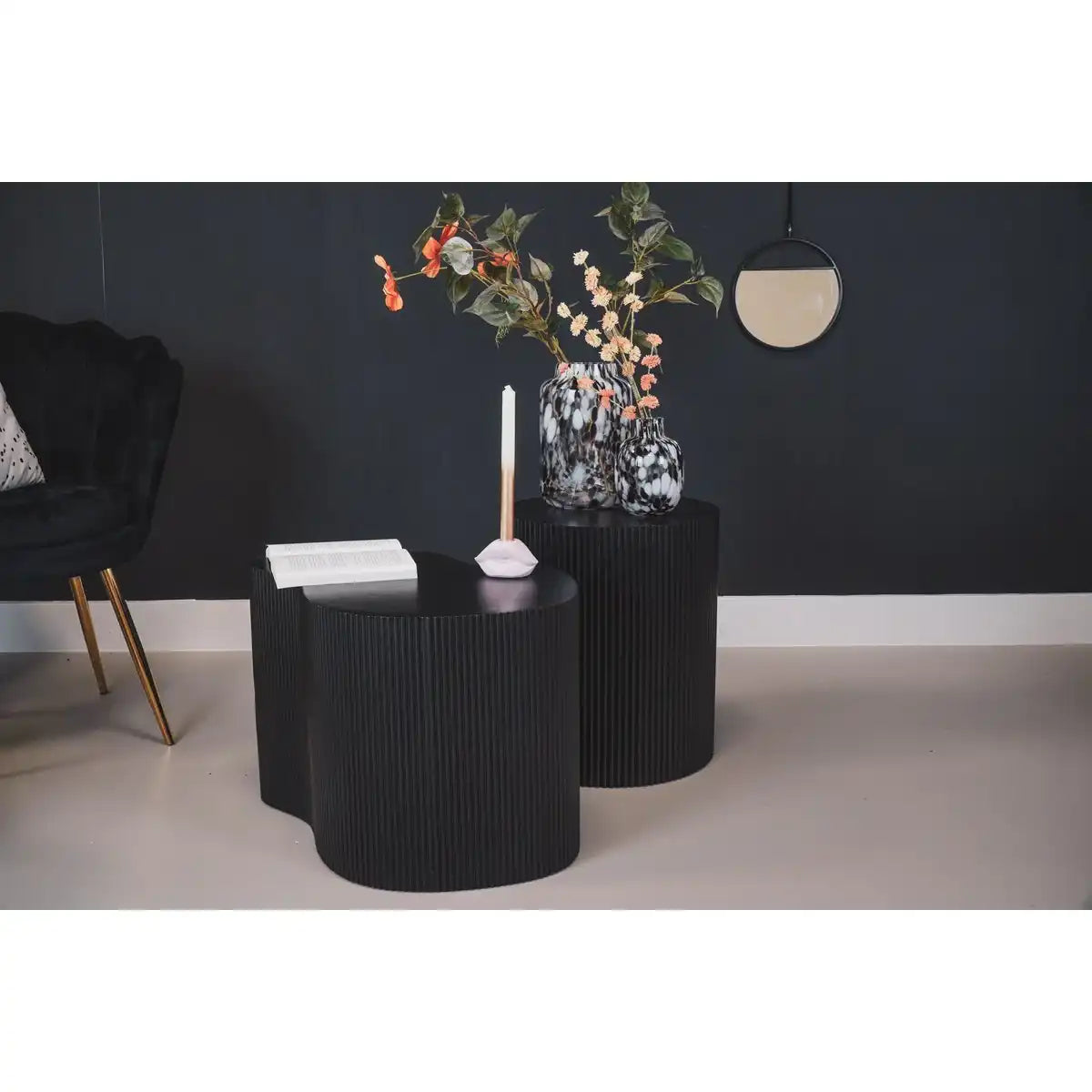 Beistelltisch -Biting Lip - MDF - Schwarz - 60x60x40cm - HomeDesign Knaus