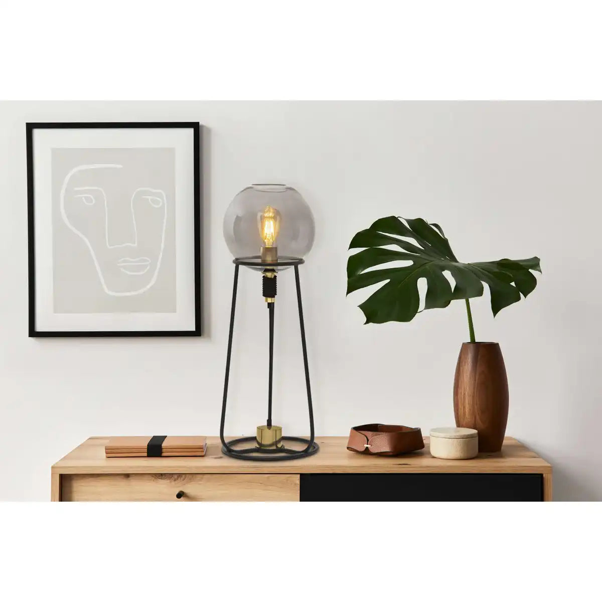 Tischleuchte "STELO" , moderne Tischlampe aus schwarzem Metall und Rauchglas, E27-Fassung, 71 cm hoch, für Esszimmer, Wohnzimmer, Diele oder Büro,