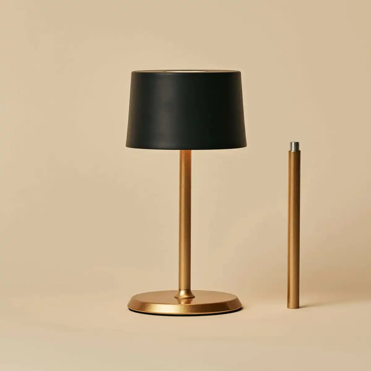 David Black & Gold wiederaufladbare Tischlampe 2 in 1 mit einstellbarer Höhe - dimmbar und kabellos mit 120 Stunden Akku