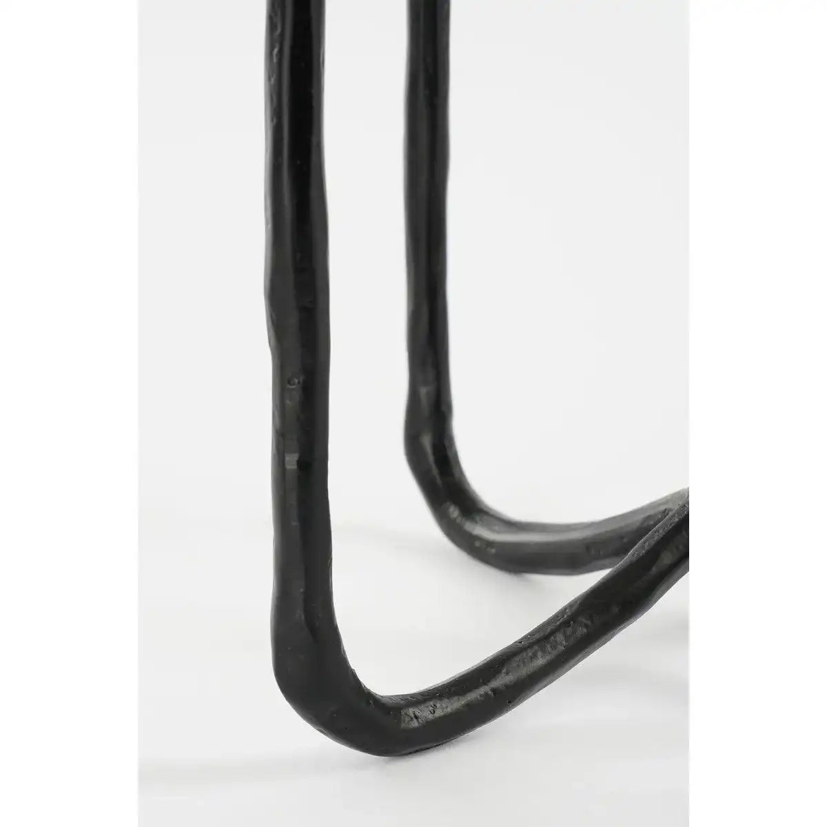 Christy Kerzenständer – L23 x B23 x H44 cm – Aluminium – Schwarz - HomeDesign Knaus