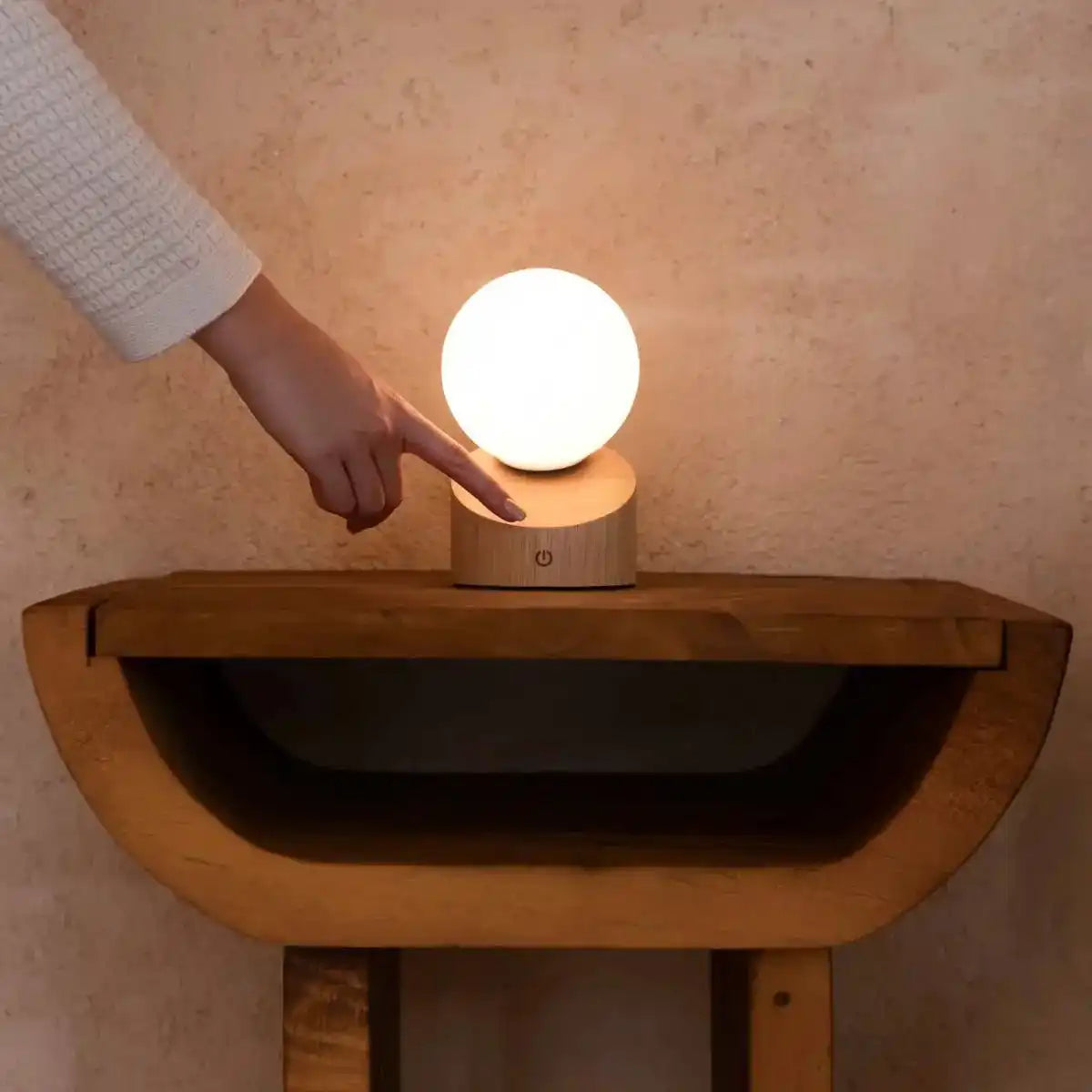 Morris hellbraun stilvolle wiederaufladbare Lampe-schnurlos, dimmbar, umweltfreundliches Design