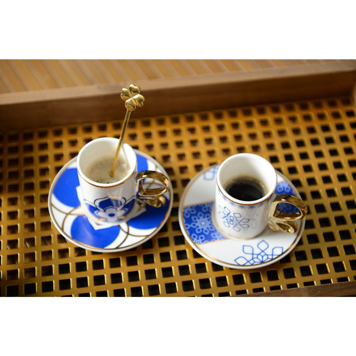 Set von 4 Kuchenbechern und Empire -Untermaterial