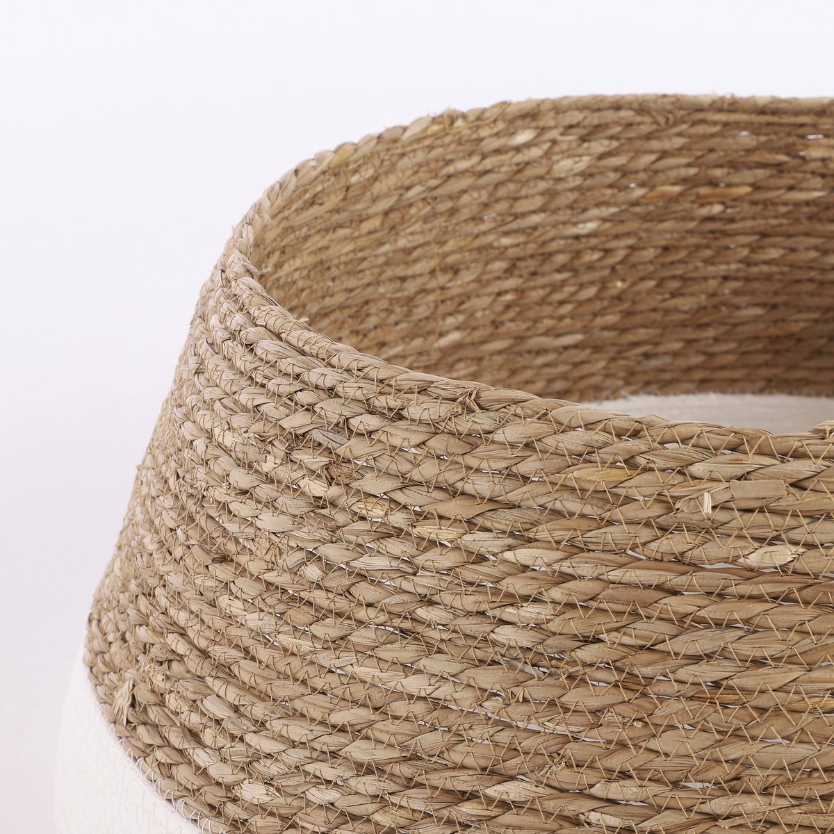 Weihnachtsbaumrock – H26 x Ø58 cm – Seegras – gebrochenes Weiß